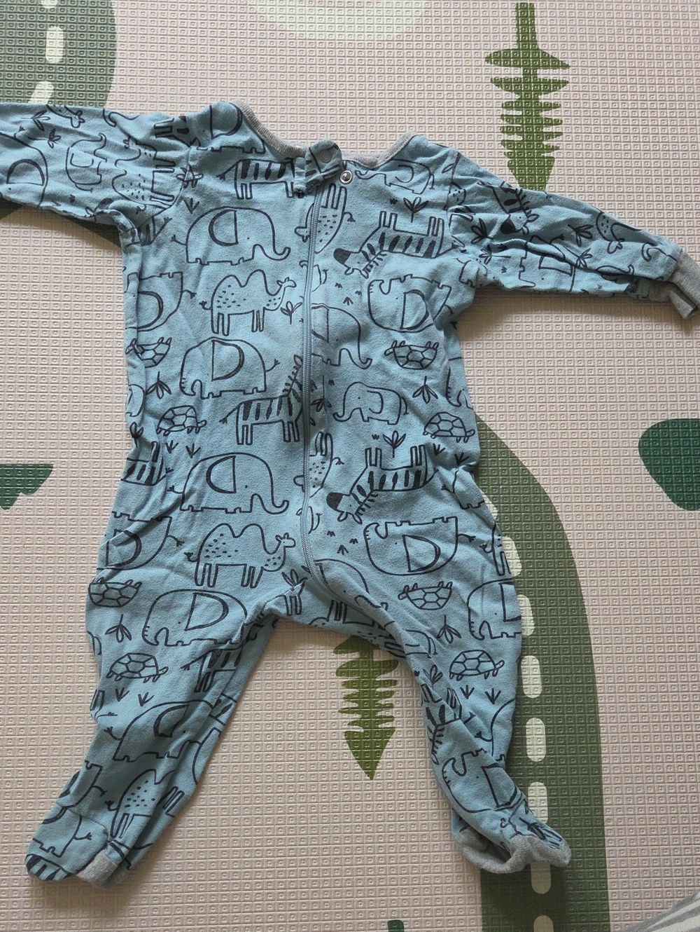 💙6-9M PJs Baby Blue Animal Print One-Piece Zipper Pajama